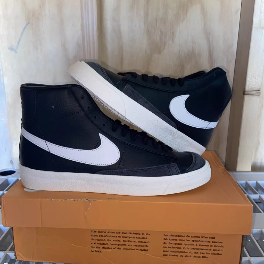 Nike Blazer Mid 77 Vntg Black And White Brand Bq6806002 Mens Size 9 Brand New